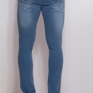 CALÇA JEANS DELAVE TEXTURIZADA