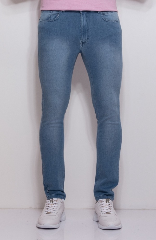 CALÇA JEANS DELAVE TEXTURIZADA