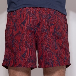 SHORT TRAÇOS CERVILINEOS VERMELHO E MARINHO